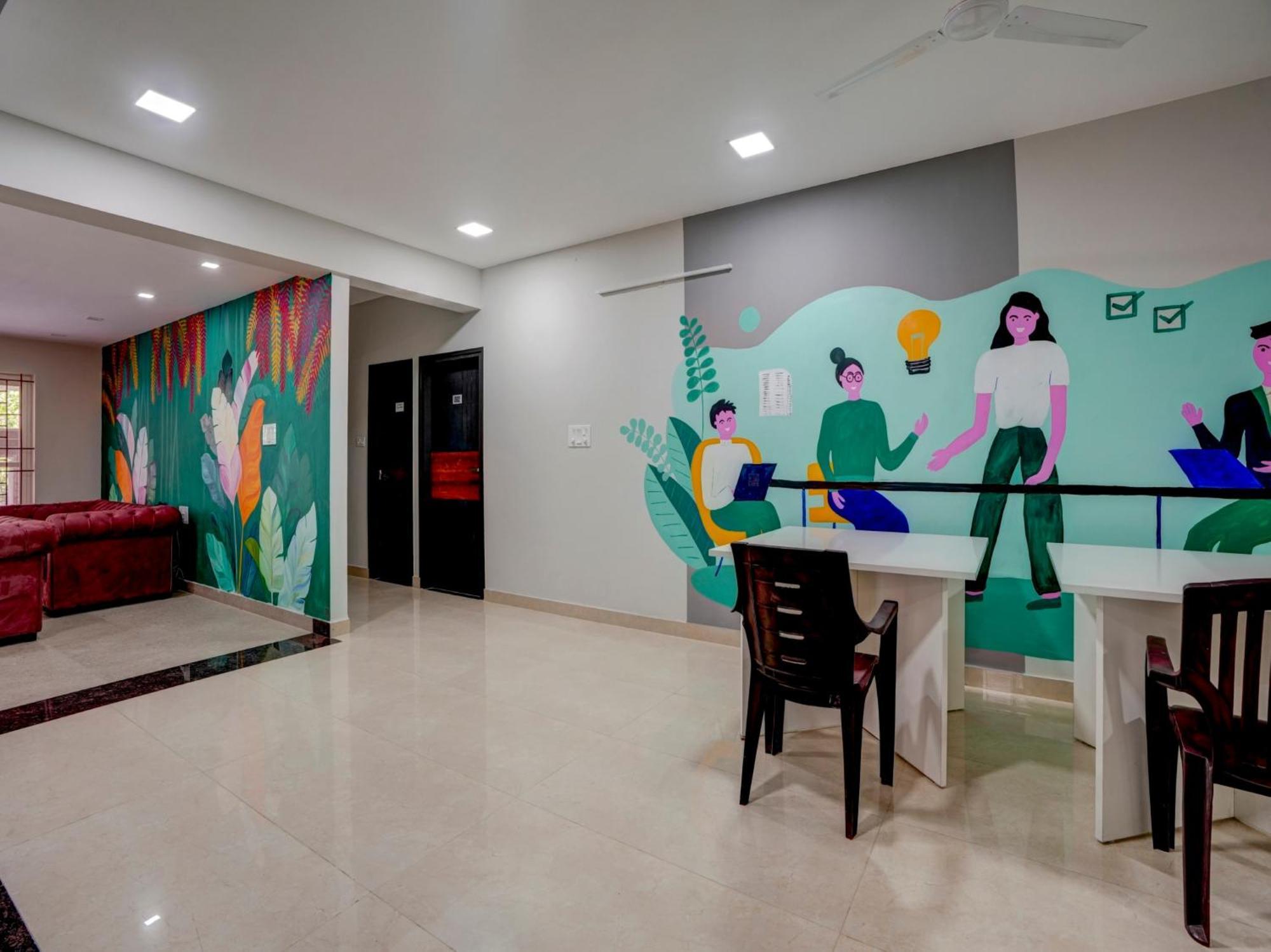 Spot On Helloworld Castle Prague Bangalore Exterior photo