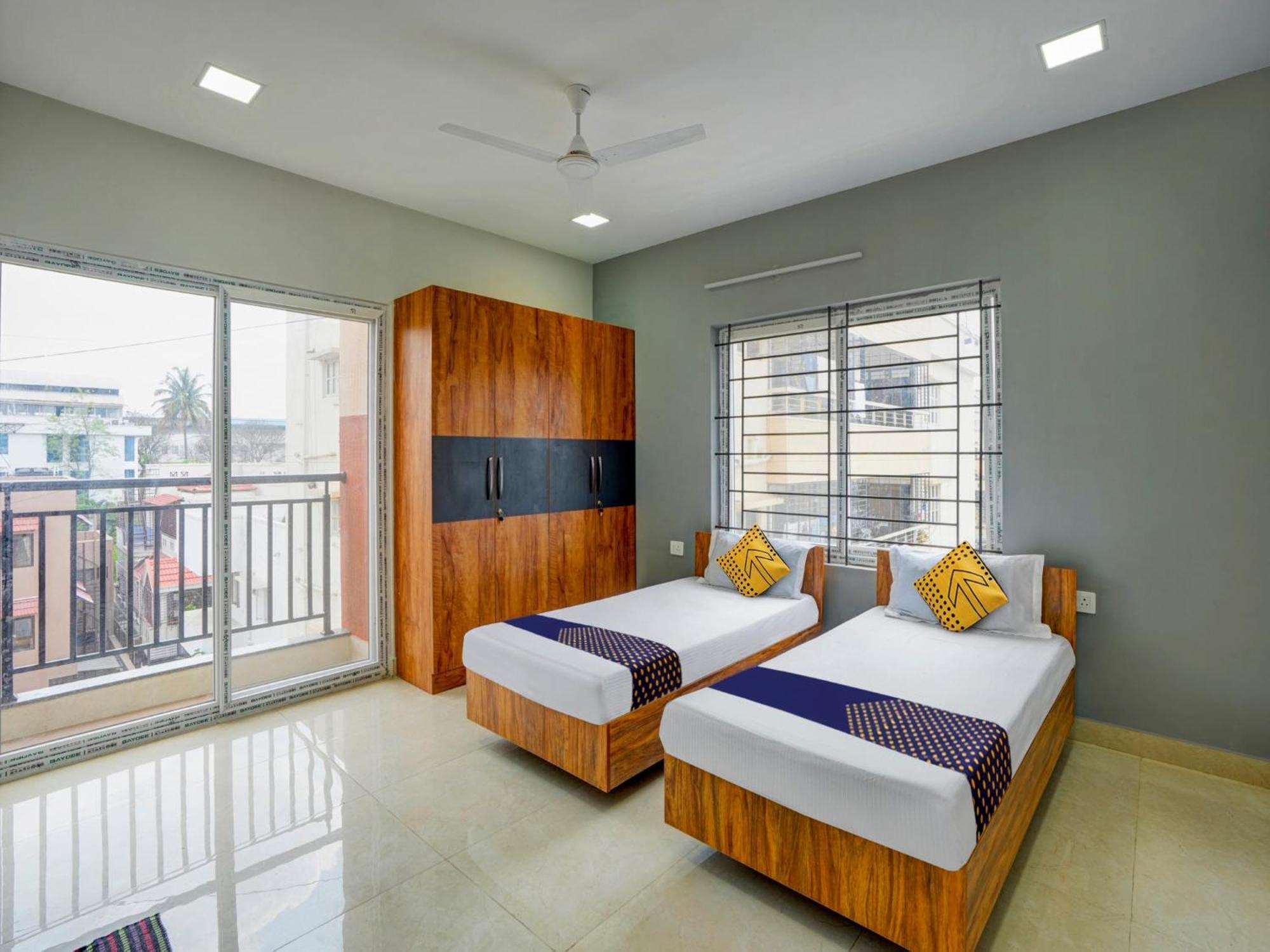 Spot On Helloworld Castle Prague Bangalore Exterior photo